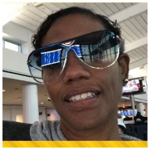 GORGEOUS GLASSES!! CURRENT STYLES!! - Picture 5 of 5